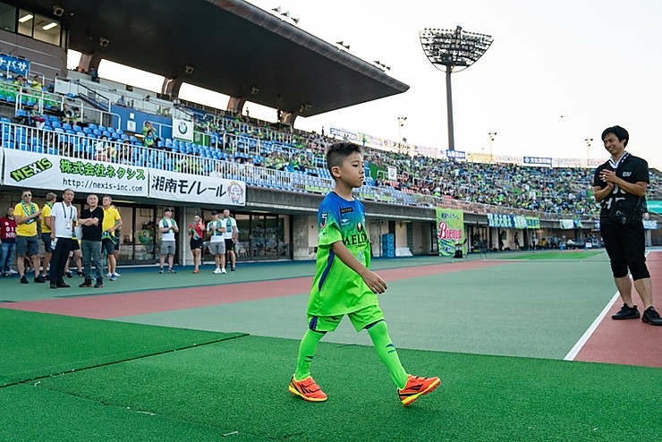 湘南琥虎の初ピッチ！湘南ベルマーレサポーターへの御披露目！